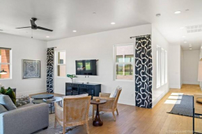 Resort Villa 6 - LUXURY TOP LEVEL! YEAR ROUND HEATED POOL & HOT TUB!